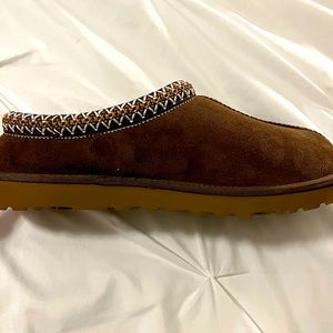 Brown UGG Tasman slippers size 10. Never worn!